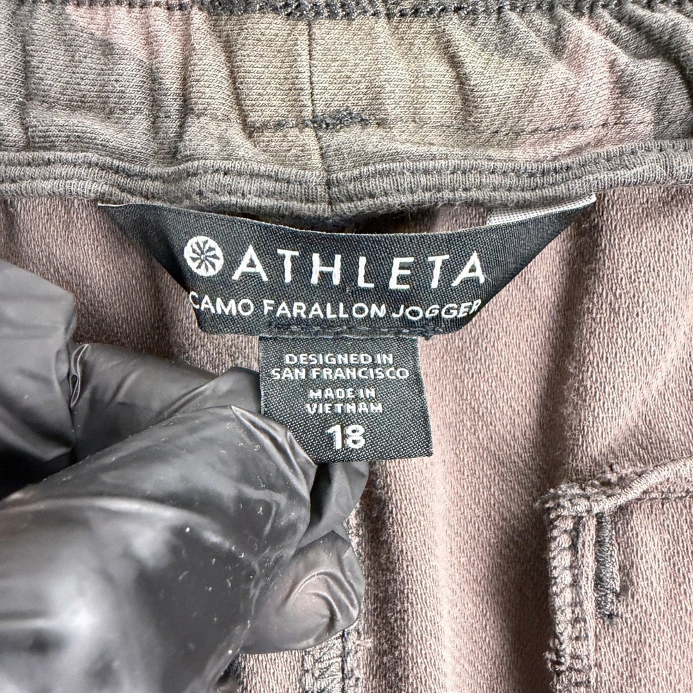Athleta Camo Farallon Jogger Womens 18 Brown Camouflage Drawstring Pull On Pants - Picture 10 of 13